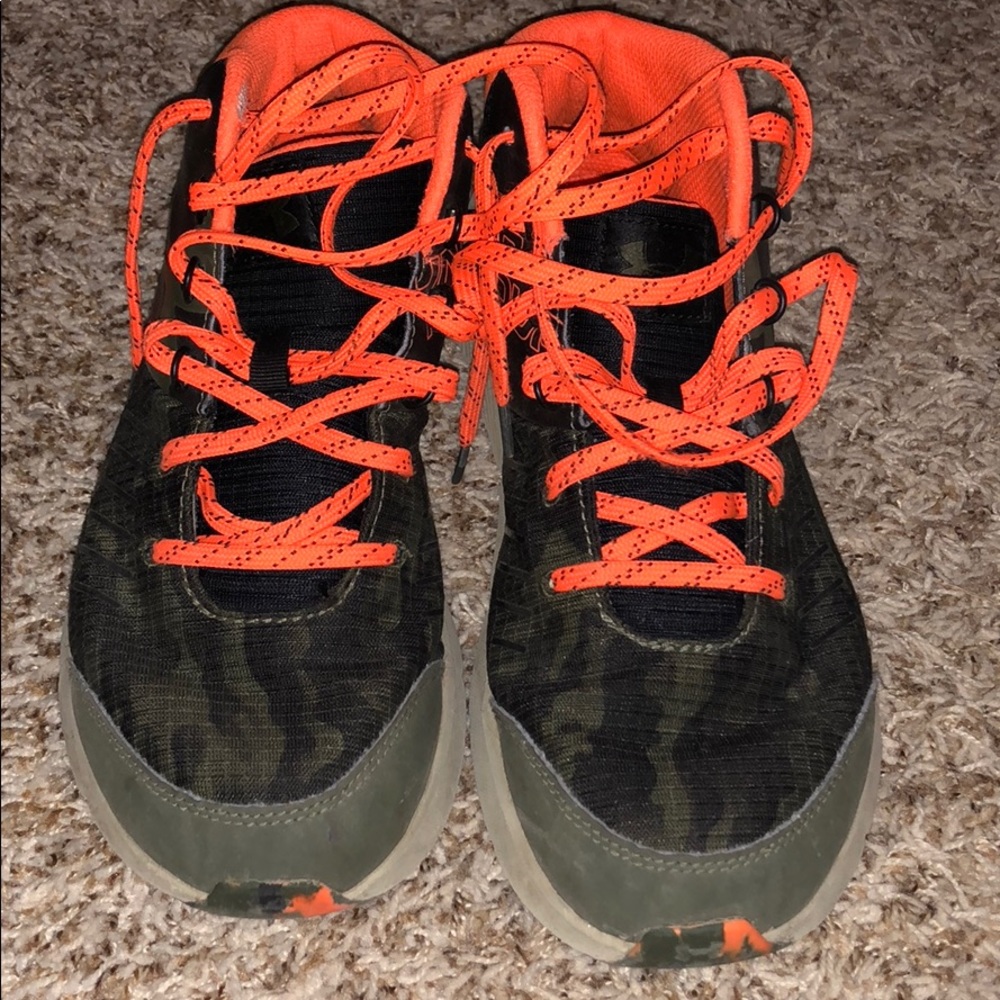 Boys under armour shoes